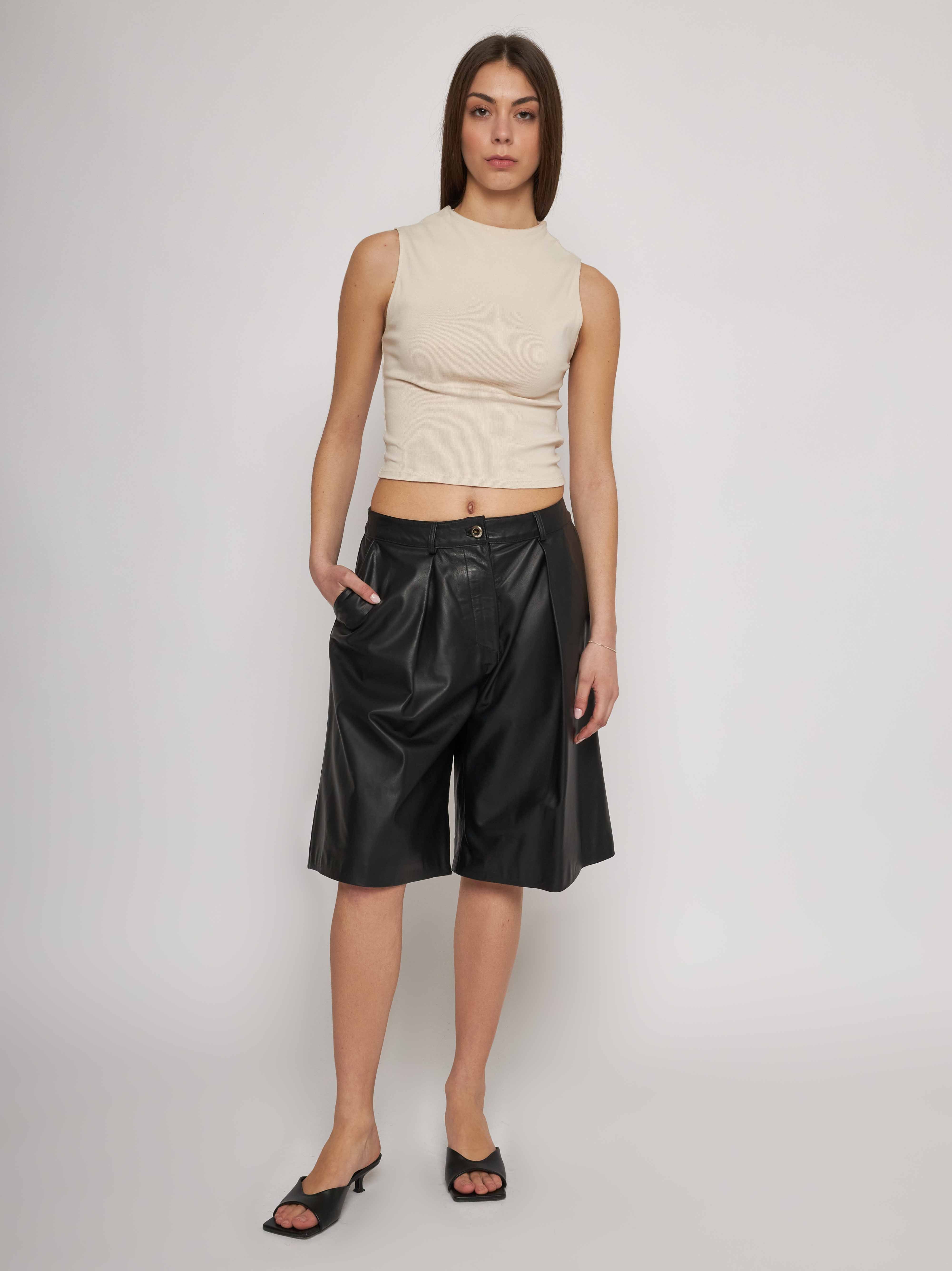 Classic nappa shorts .33BR23-10101