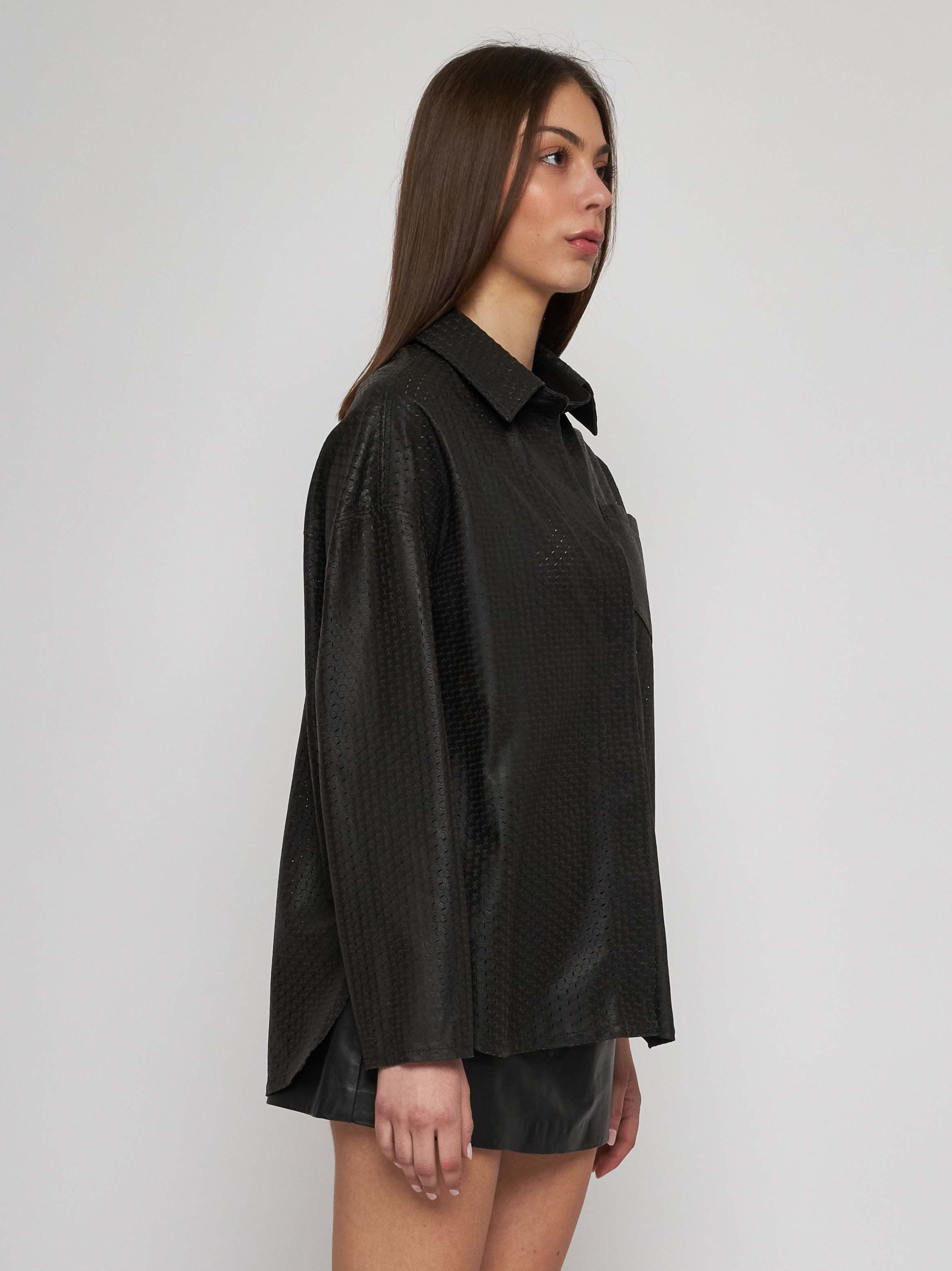 All laser-cut nappa shirt 33CM17/10101/12