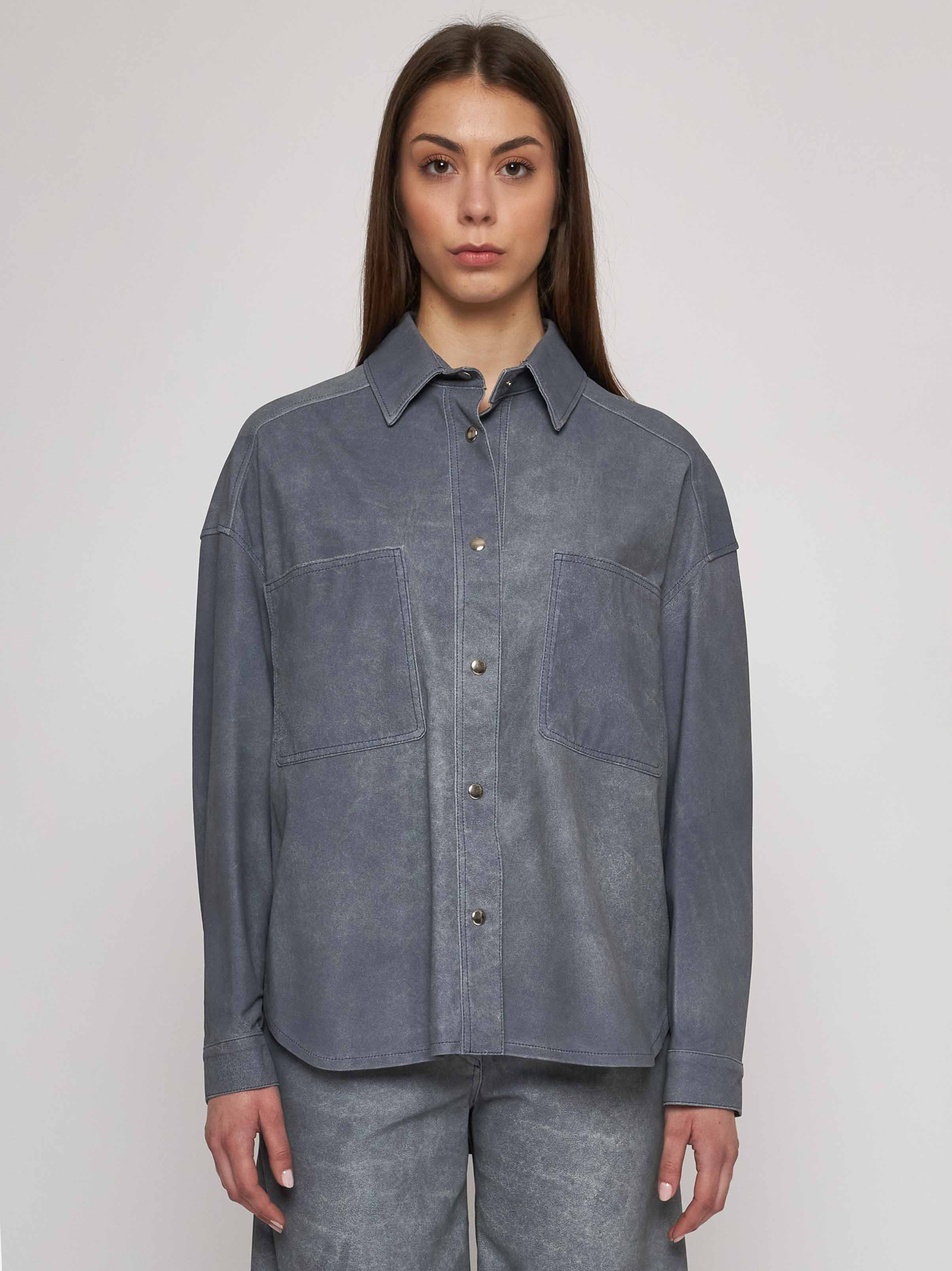 Camicia in nappa lavorazione effetto jeans 33CM17B-31626