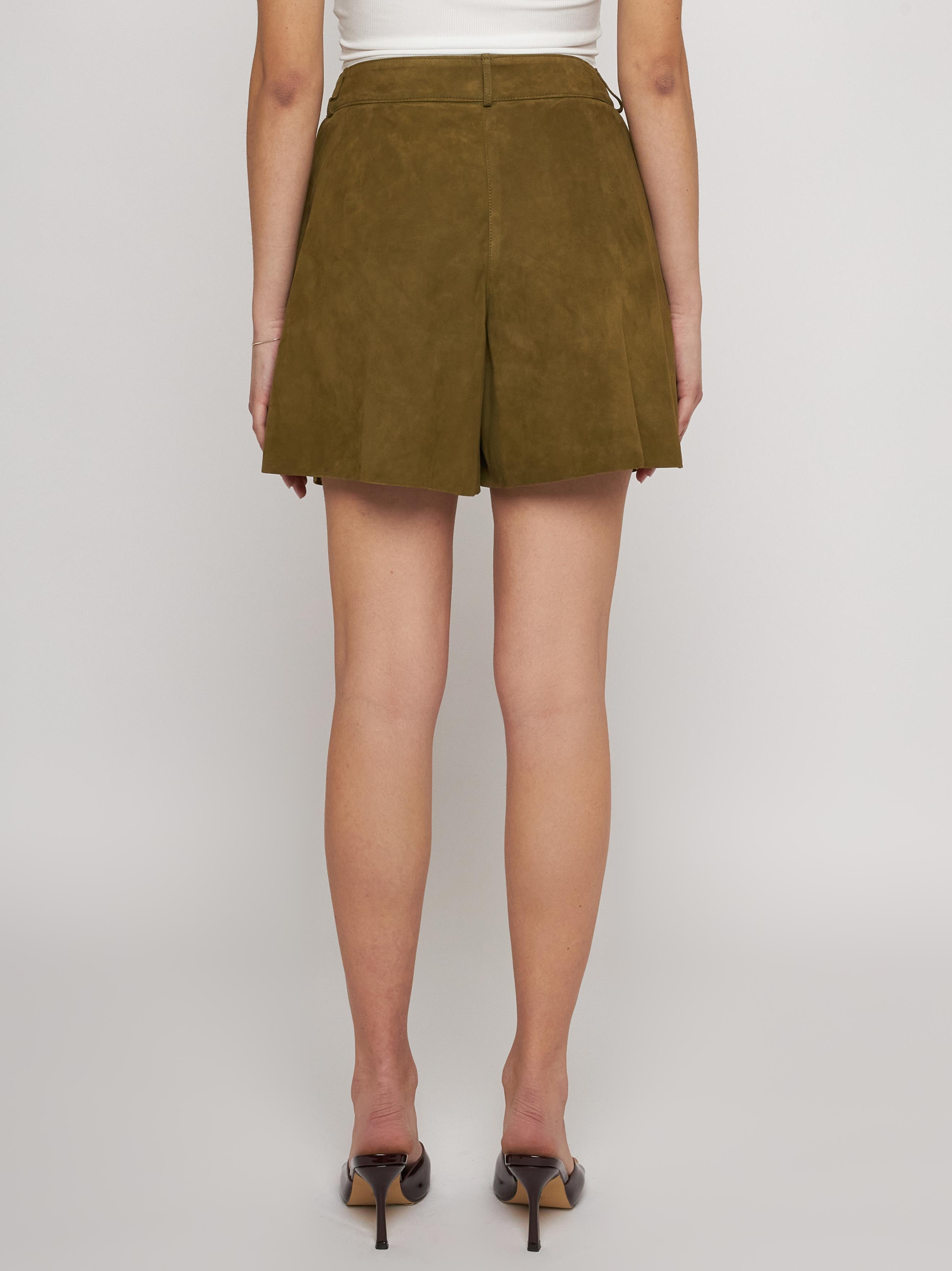 Bermuda in camoscio 33SH06-10201