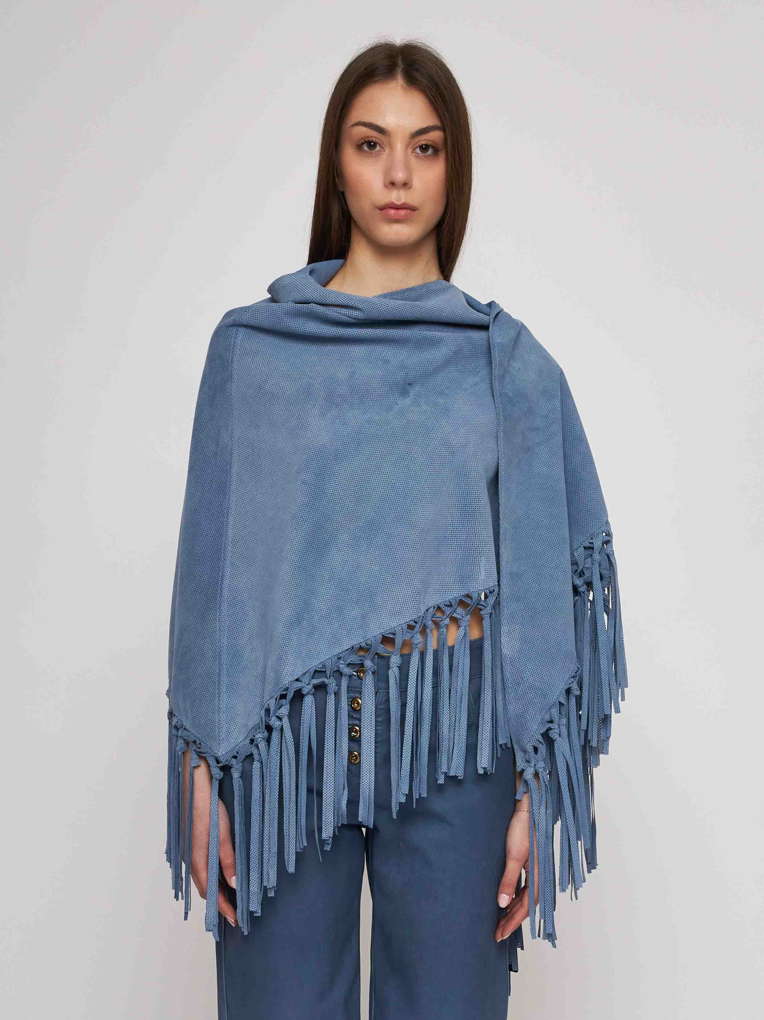 Stola in camoscio laser cut con frange 33ST08-10201/11