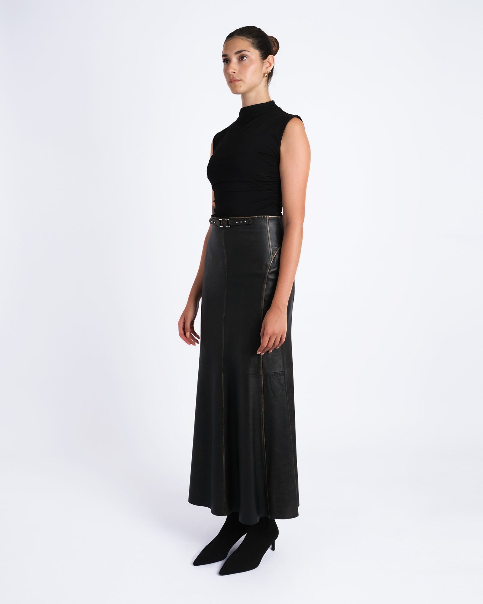 Long skirt in vintage effect nappa leather