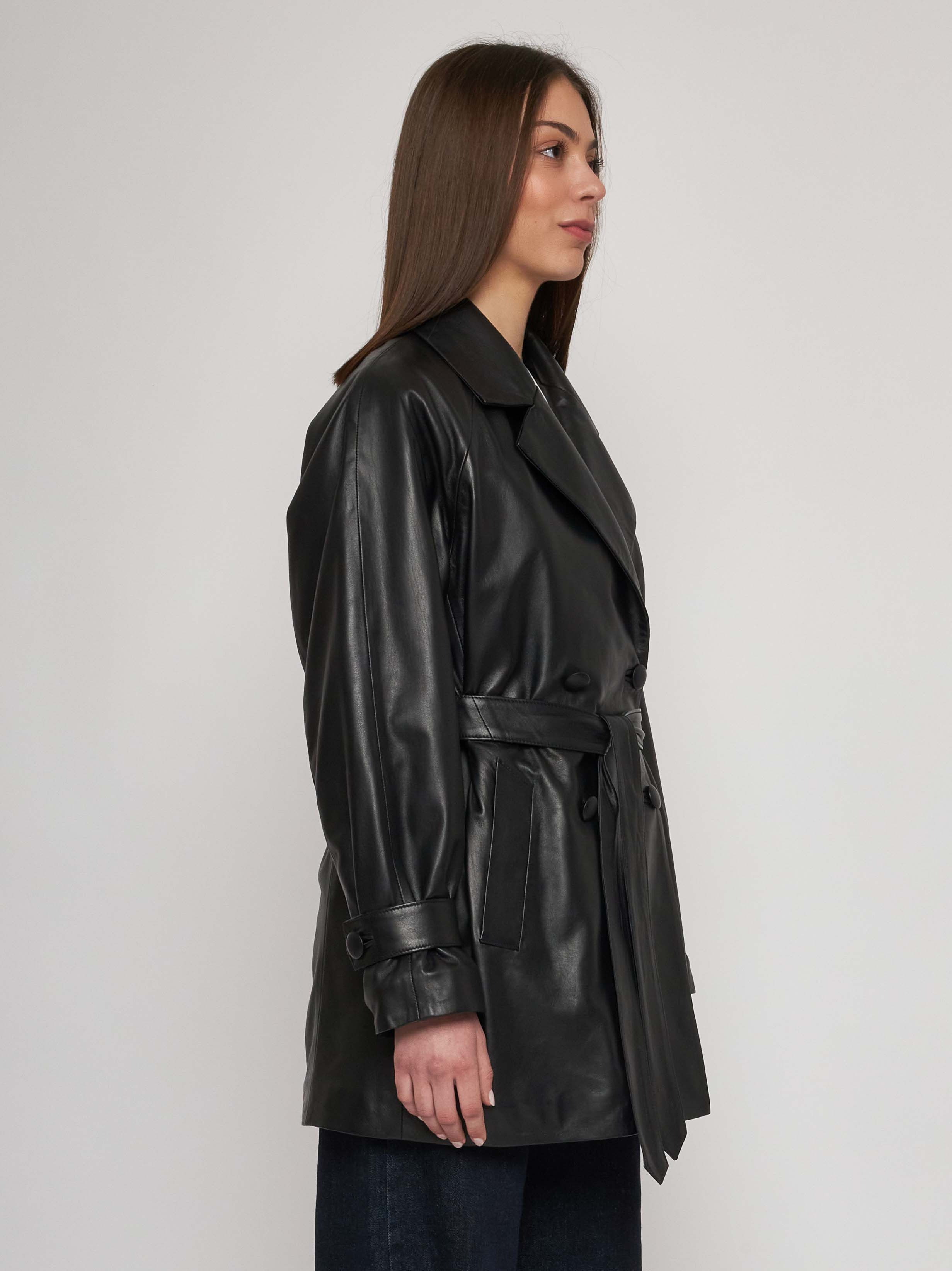 Trench coat in soft nappa 23CP09-10101